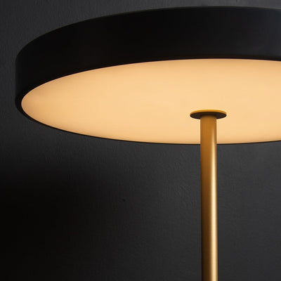 Der goldene Strahl – Luxuriöses Licht für jeden Raum