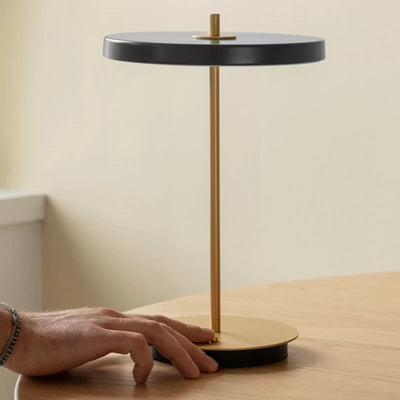 Der goldene Strahl – Luxuriöses Licht für jeden Raum