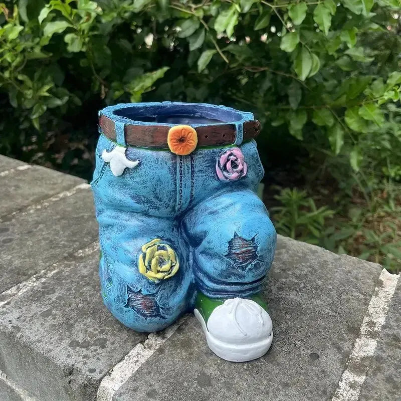 DenimBloom – Blumentopf in Jeans-Form