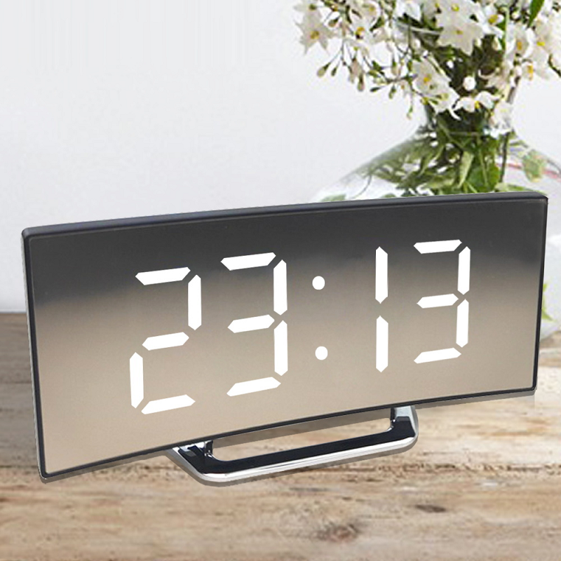 Curve-Clock | Gebogener LED-Digitalwecker